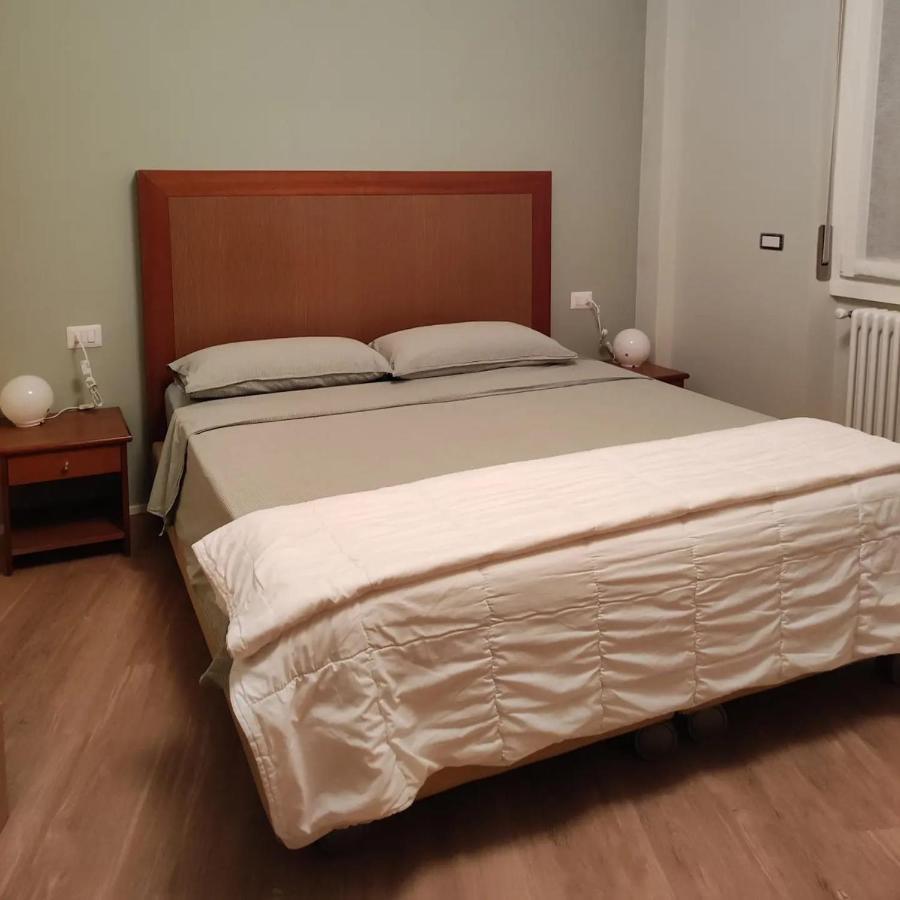 Casa Botta. Ampio Appartamento Luminoso E Confortevole Morbegno Bagian luar foto