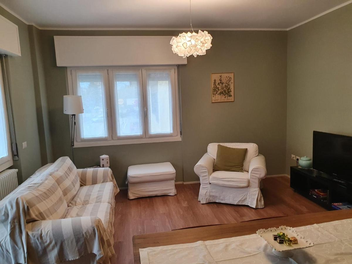 Casa Botta. Ampio Appartamento Luminoso E Confortevole Morbegno Bagian luar foto